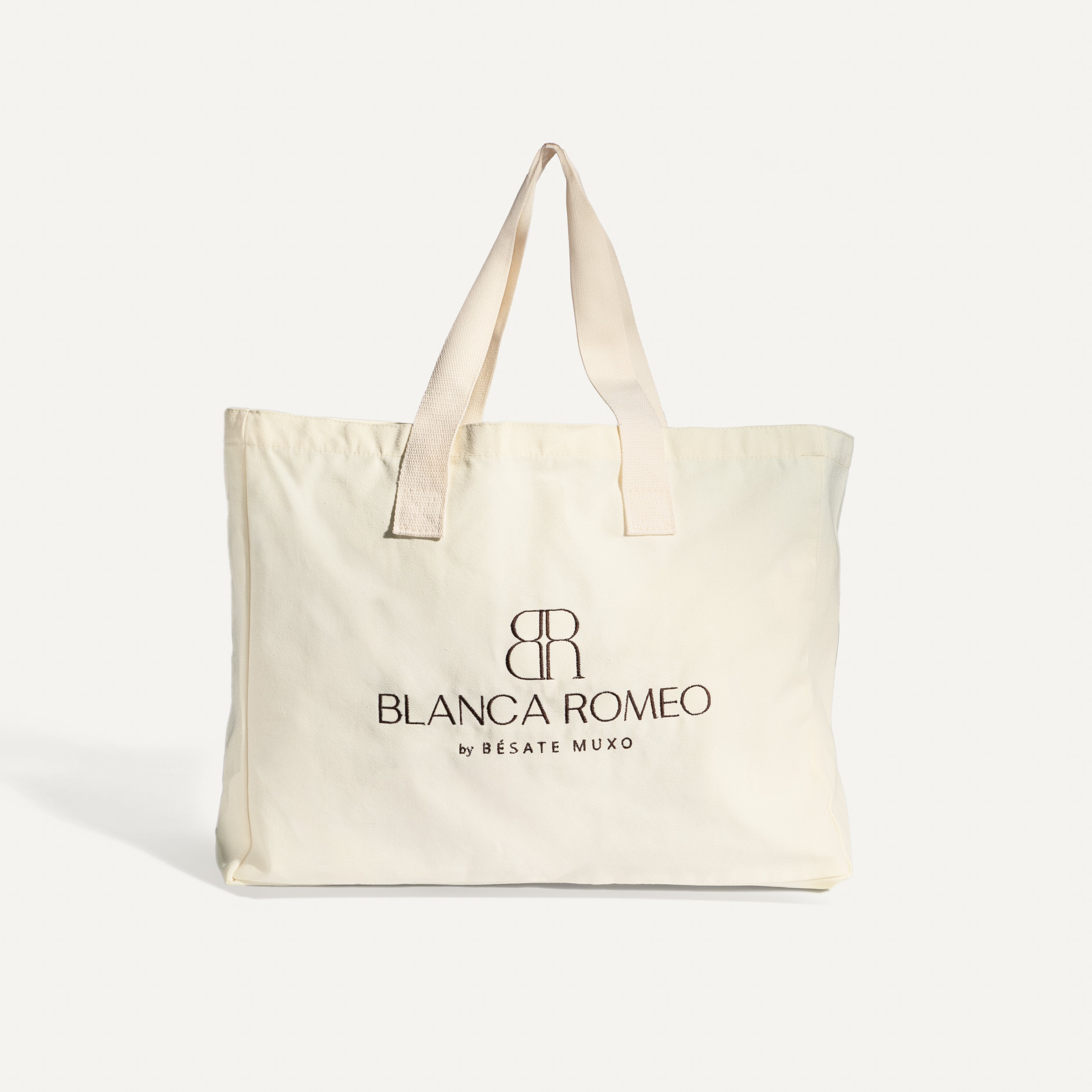 TOTE BAG BORDADA BLANCA ROMEO